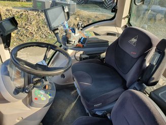 Tracteur agricole Fendt 824 Vario S4 - 9